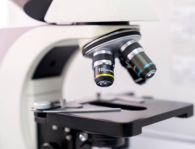 Microscopio - Laboratorios Brolab